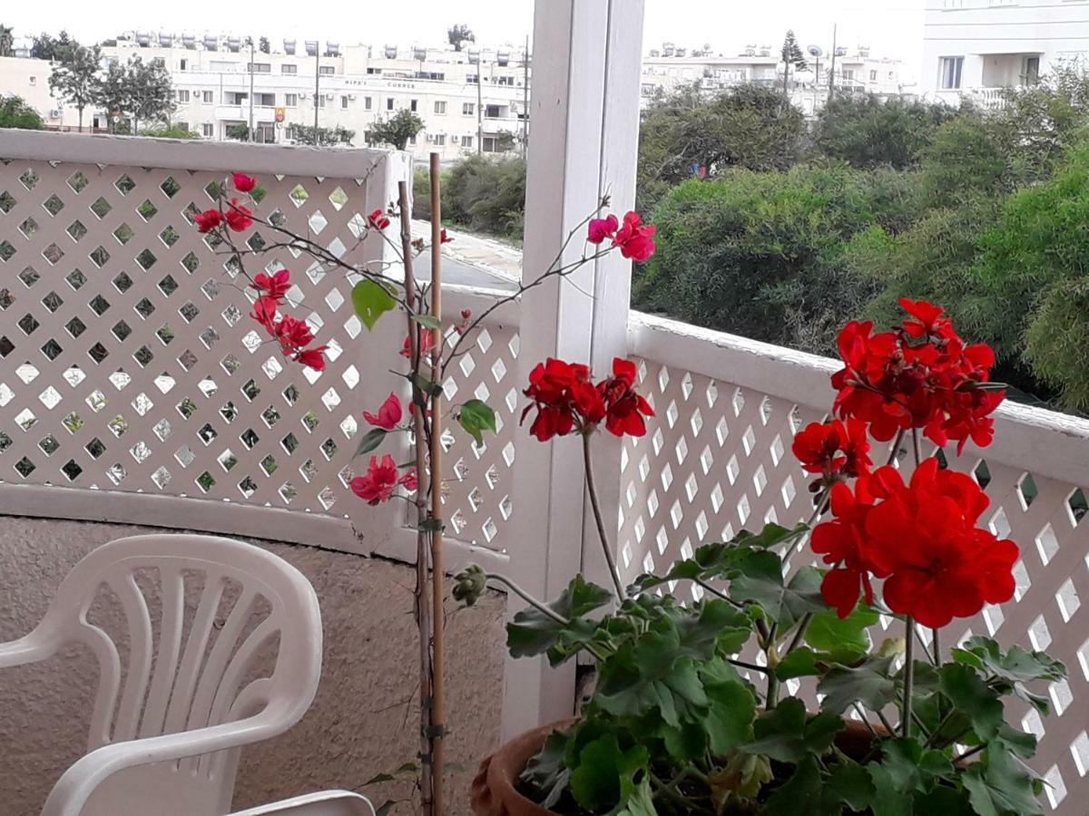 Protaras Happy Sunny Holidays Paralimni Bagian luar foto